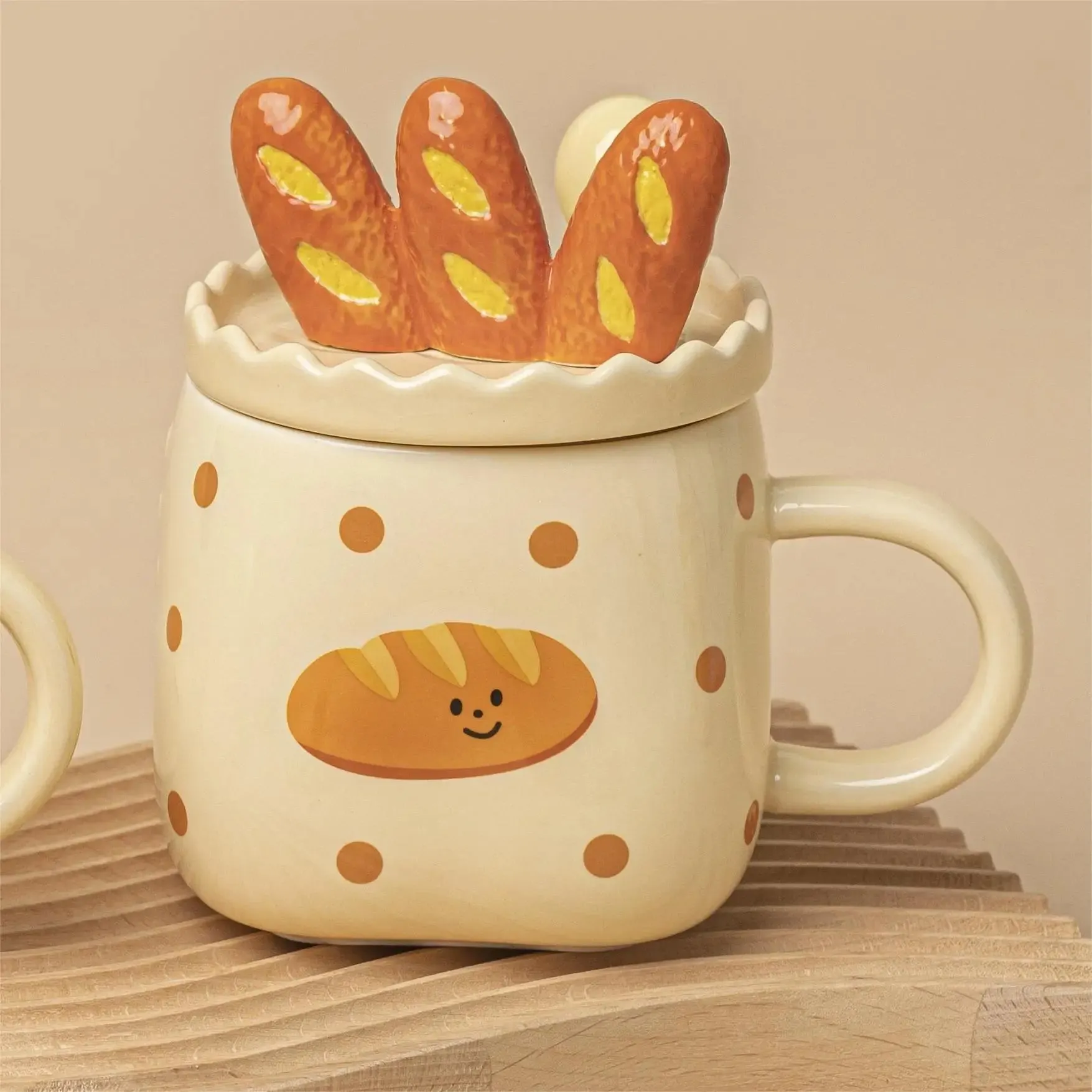 420ml Ceramic Coffee Cup with Bread Pattern Handle and Spoon