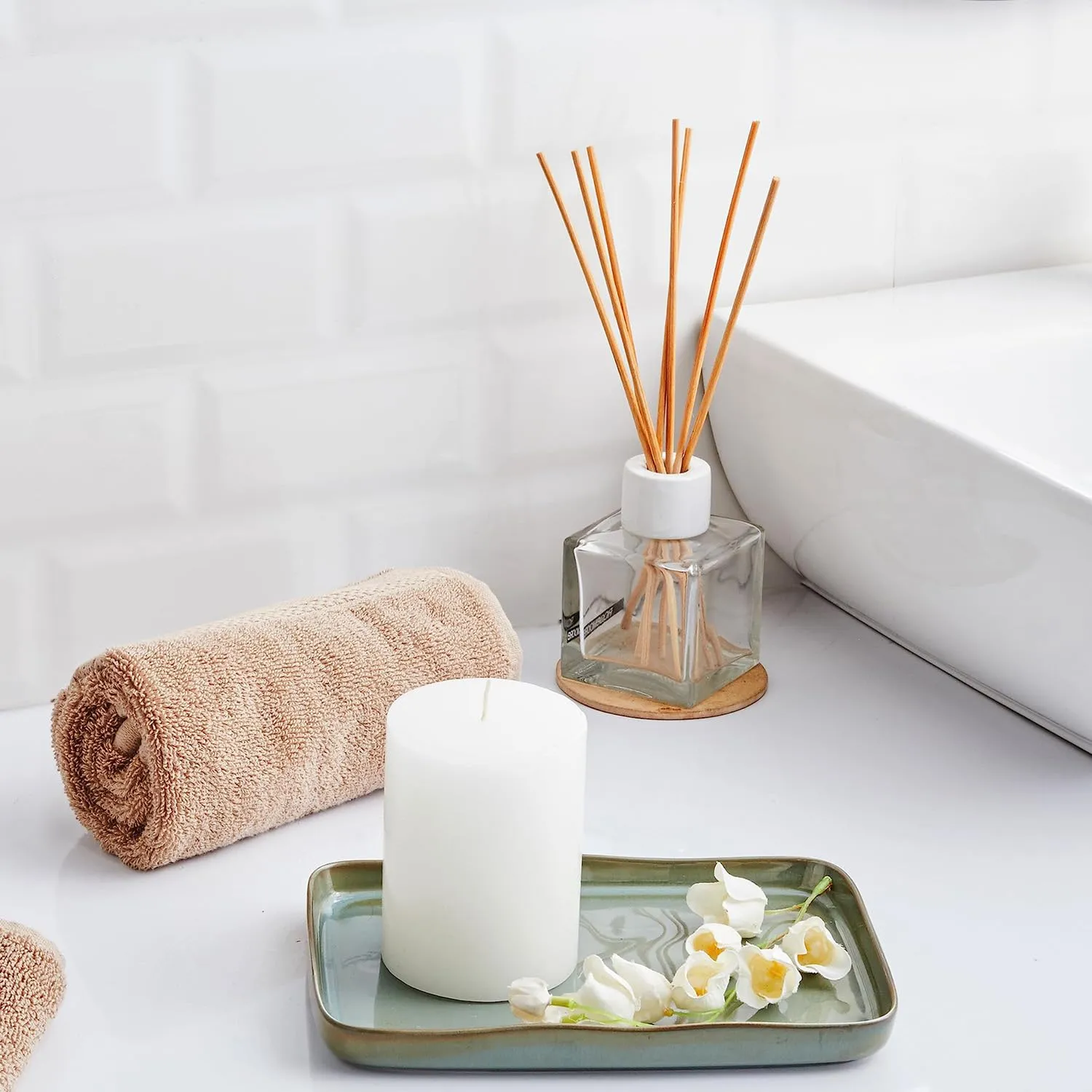 Amazon Brand - Solimo Poured Pillar Candles for Home Décor and Gifting (Set of 3)