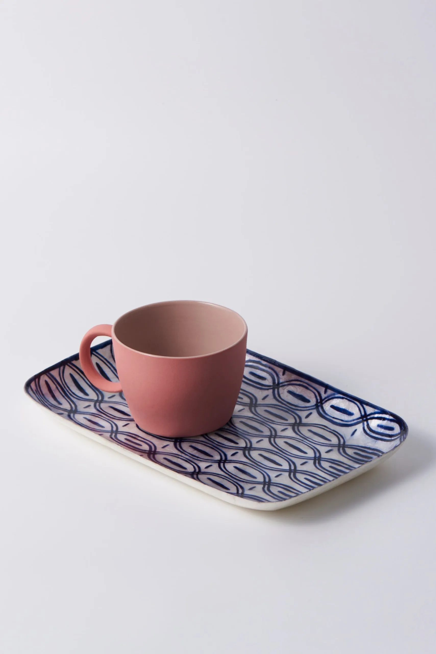 ATLANTIC BLUE STRIPES TRAY