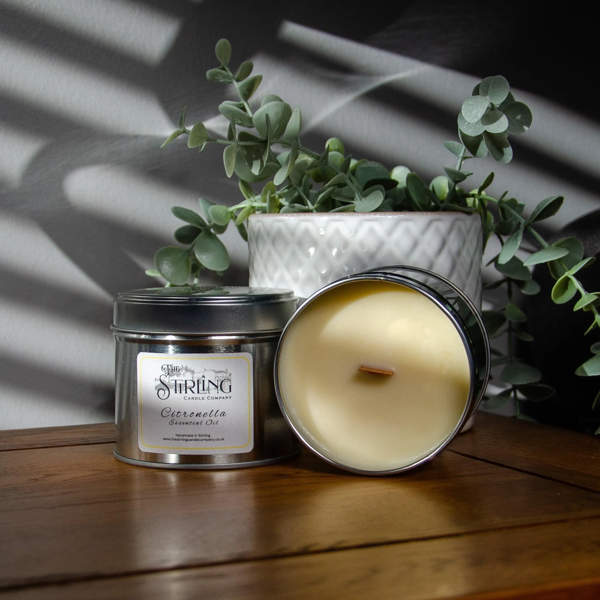 Citronella (essential oil) - Travel Tin Candle - Wooden Wick
