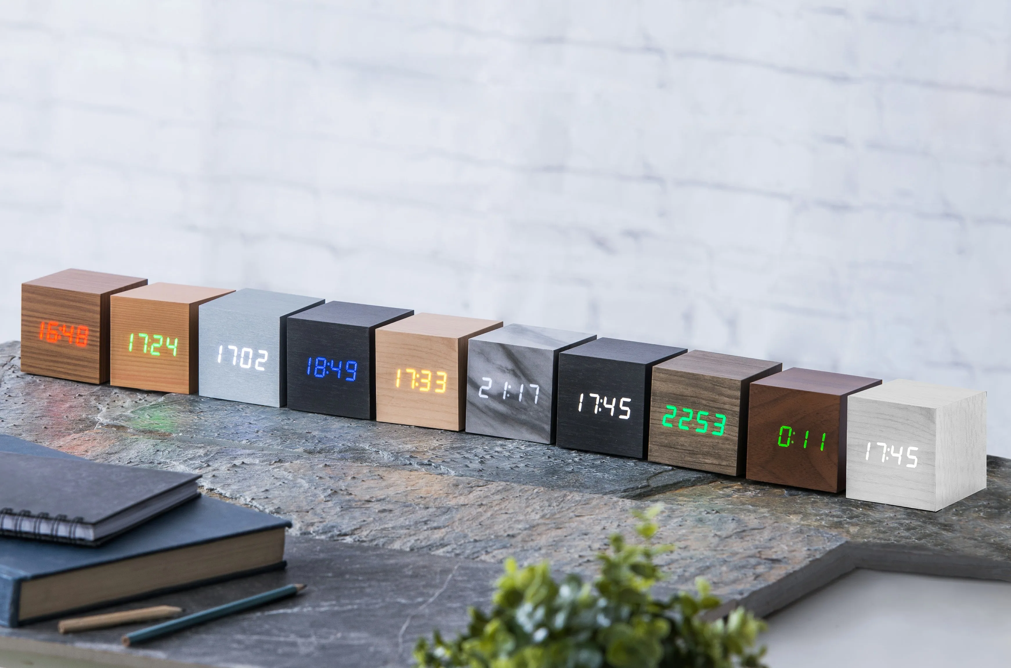 Cube Click Clock - Ash