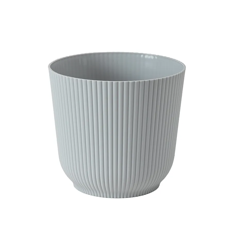 Darcy Plastic Pot