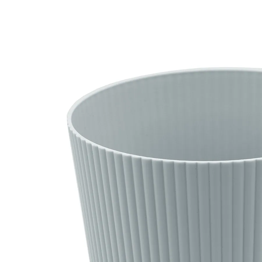 Darcy Plastic Pot