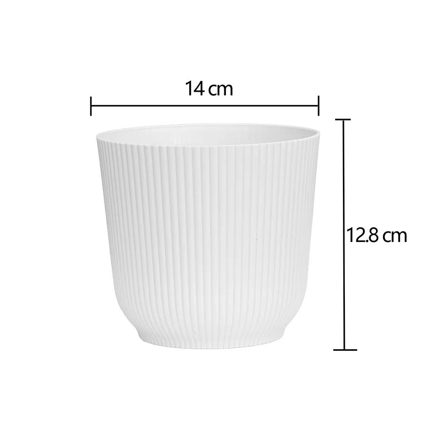 Darcy Plastic Pot