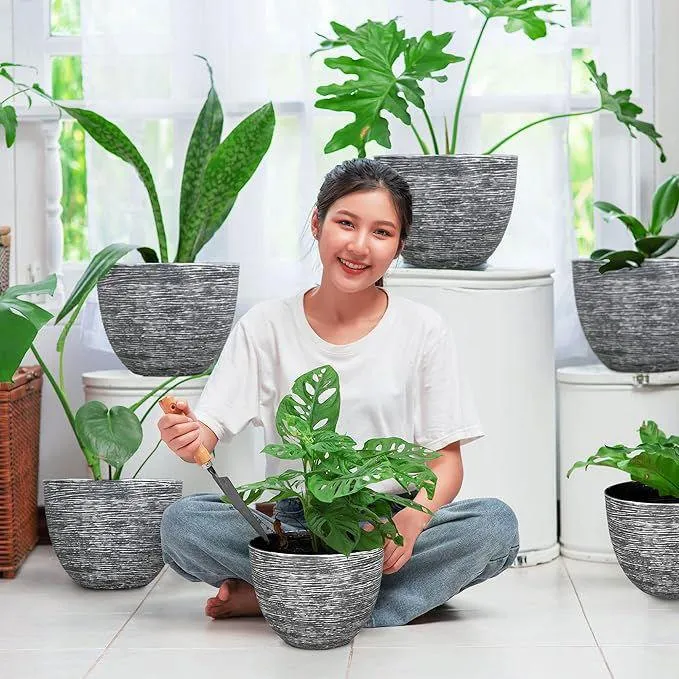 SG Traders ™ Large Round Plastic Spiral Garden Plant Pot